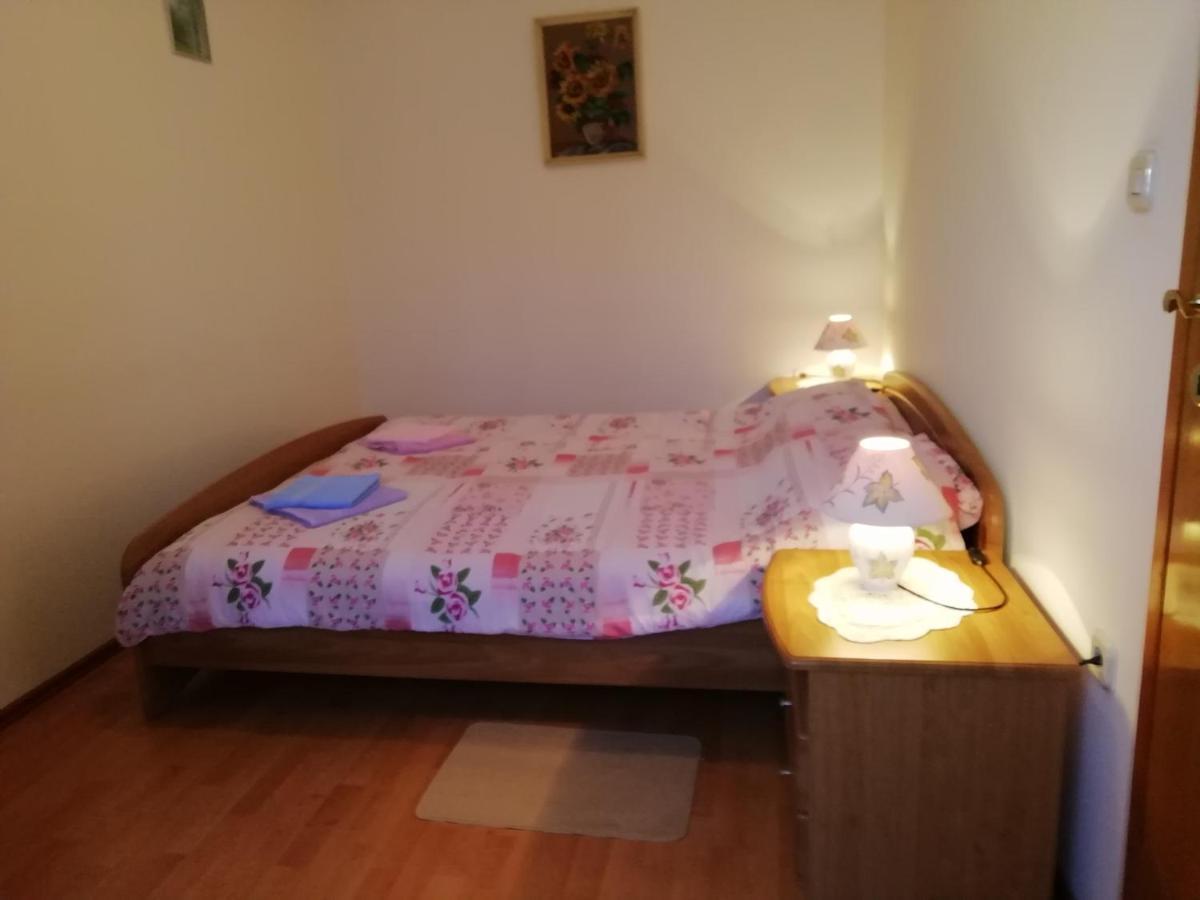 Apartmani Vesna Buje Eksteriør billede